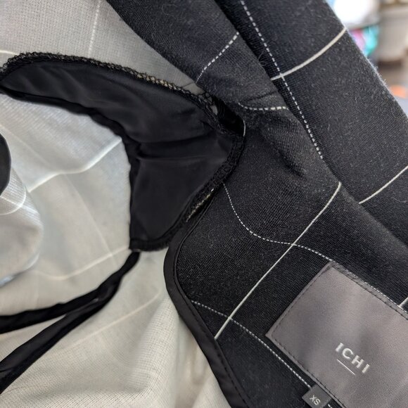 Casual black blazer - Picture 4 of 4